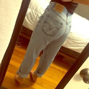 Levi 505s mom jeans